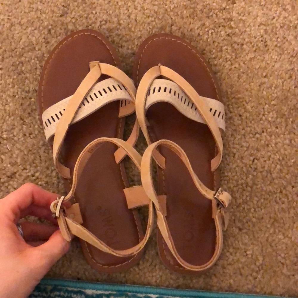 Toms sandals